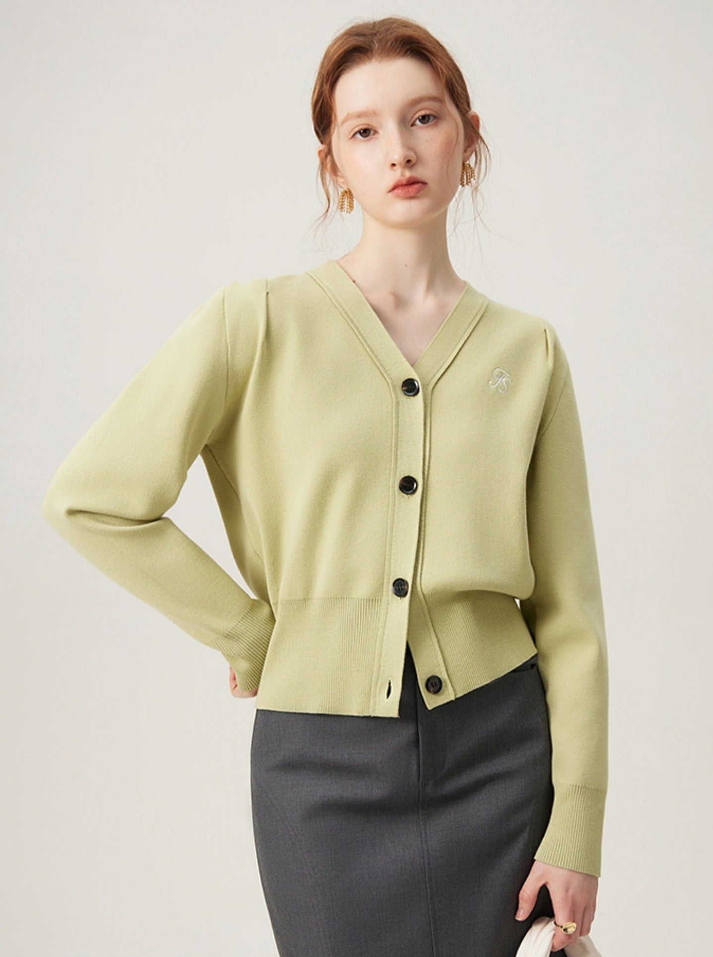 V-neck Crop Cardigan