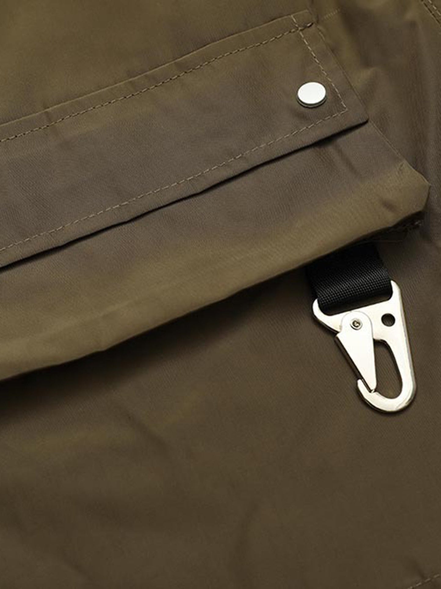 Multi-pocket Patchwork Cargo Shorts