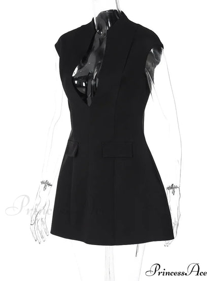 Black Deep Neck Charming Short Sleeve Mini Dress