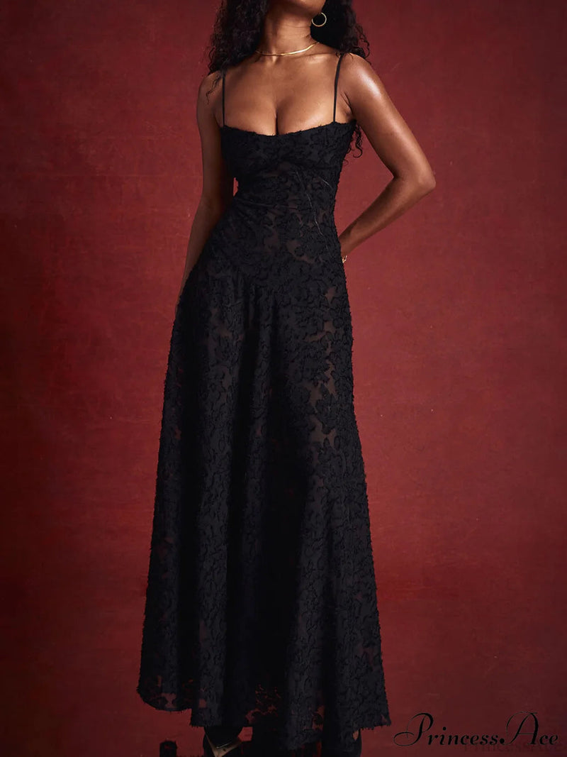 Black Lace Charming Back Maxi Dress