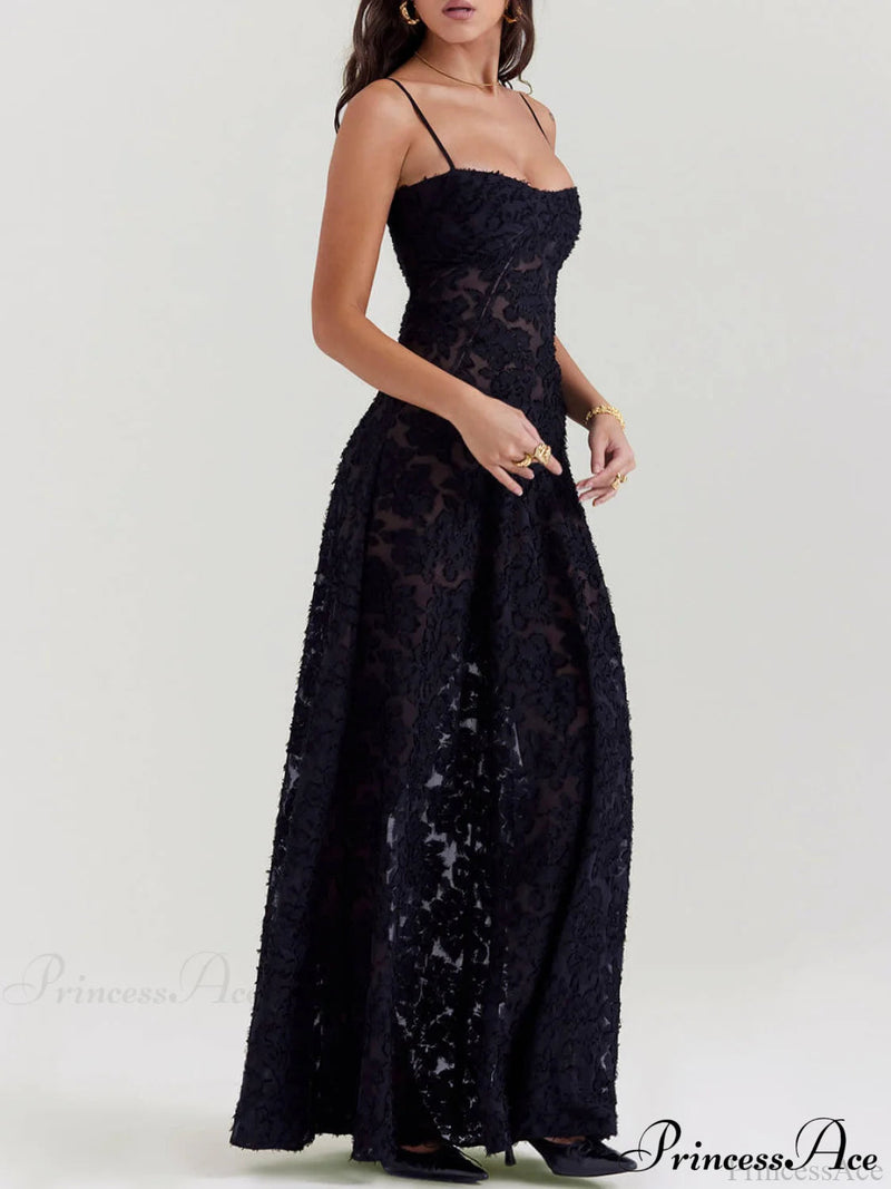 Black Lace Charming Back Maxi Dress