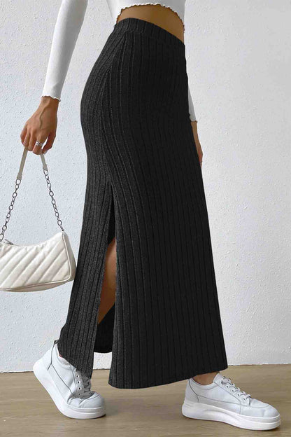 Color Slit Knitted Skirt