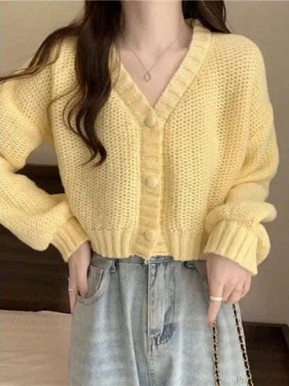 Button-up V-neck Sweet Knit Cardigan