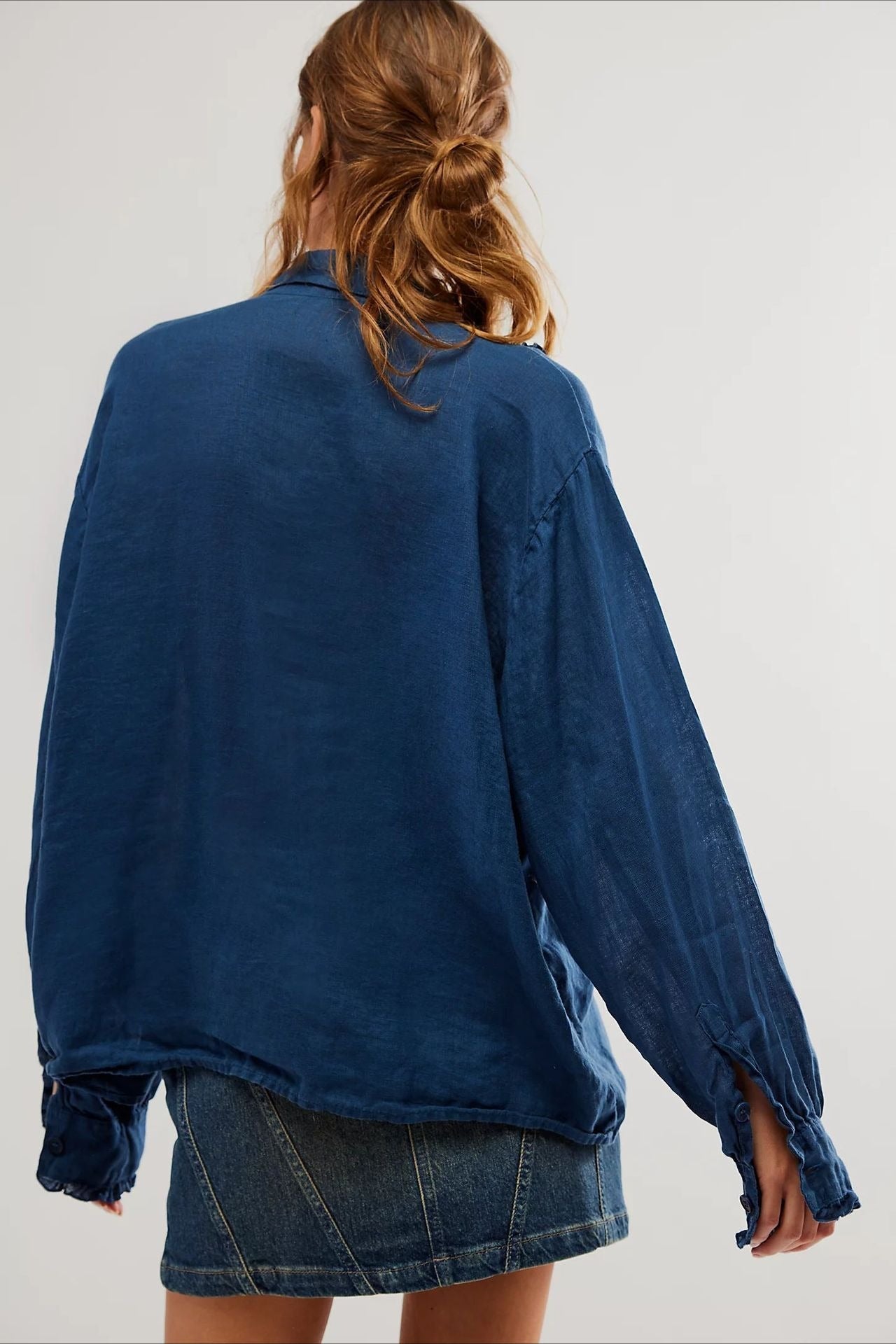 Linen Ruffled Long-sleeve Blouse