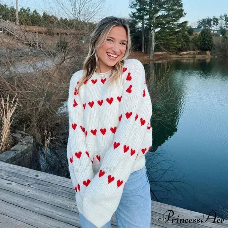 Cozy Heart Print Loose O-neck Long Sleeve Stylish Warm Sweater