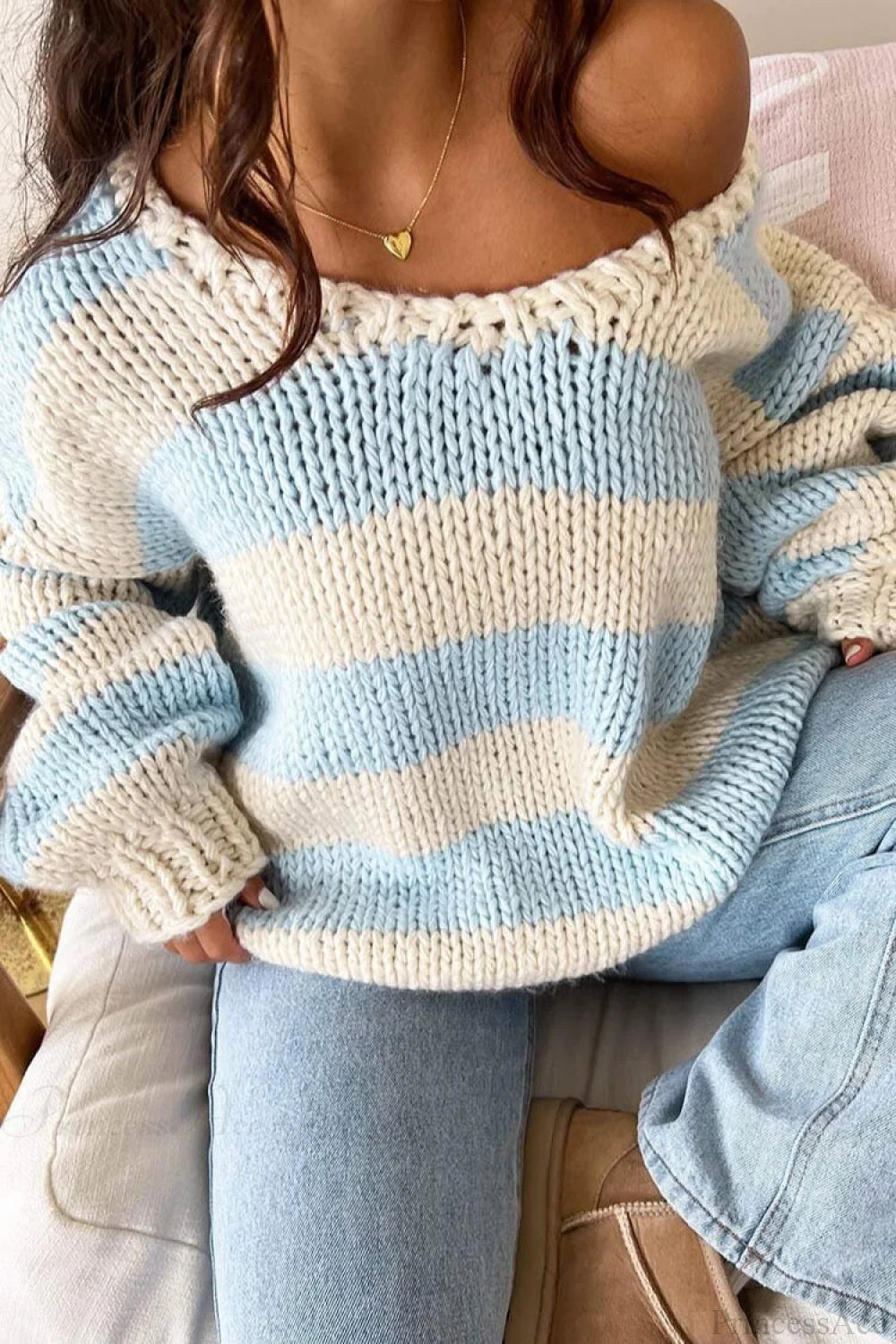 Loose Off-shoulder Striped Sweet Sweater