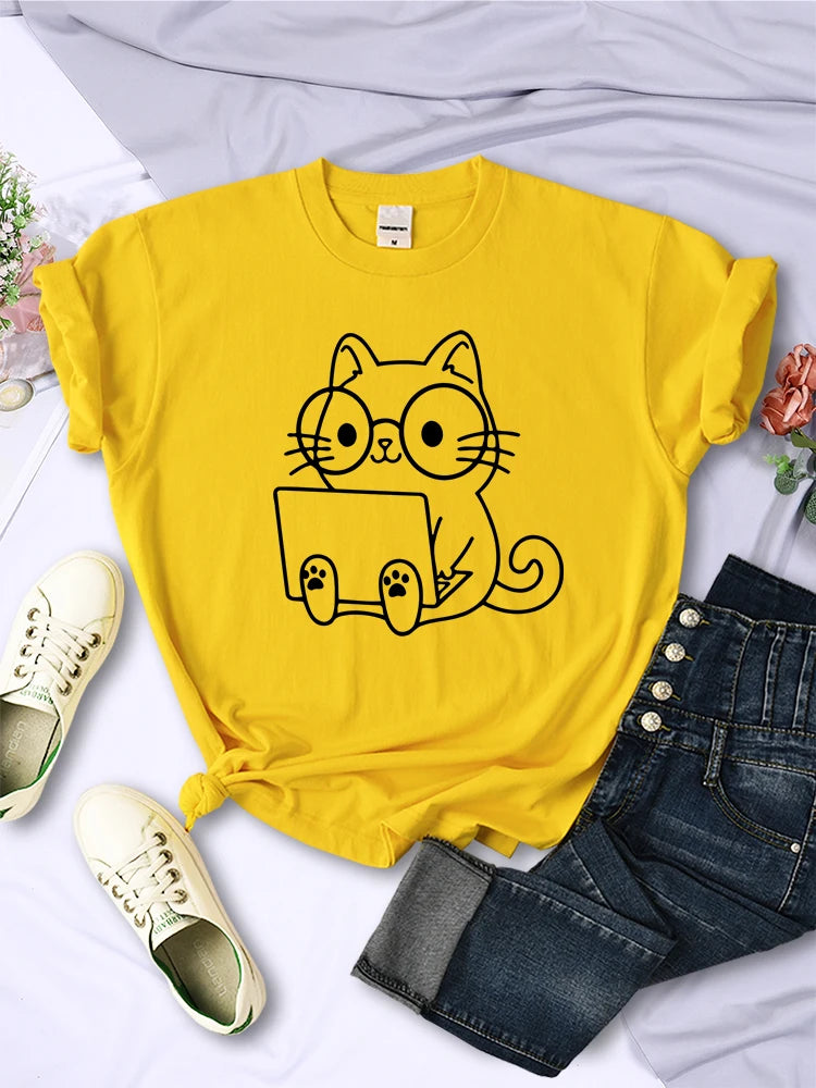 Careful Study of Work Cat Sketches T-shirt Personality Trend Tee Clothing Street Creative Tops Female Short Sleeve