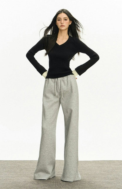 Ribbed V-neck Contrast Sweater