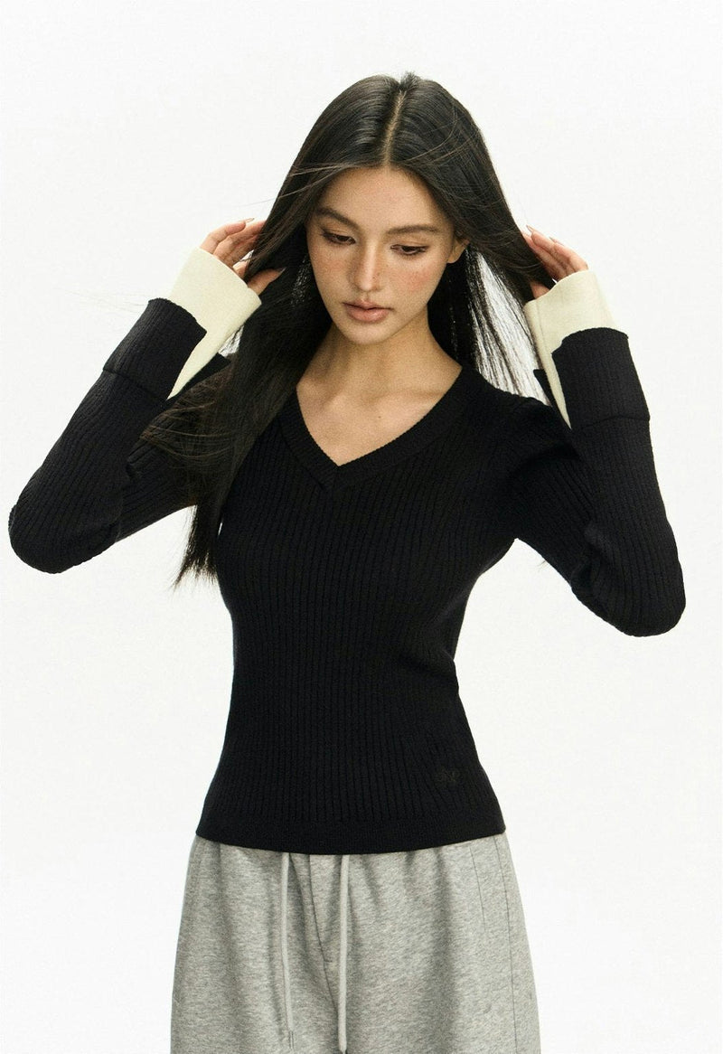 Ribbed V-neck Contrast Sweater