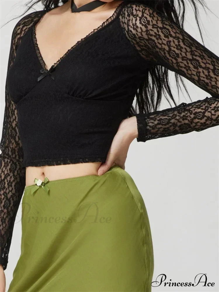 Clubwear V-neck Black Slim Lace Flower Mesh T-shirts