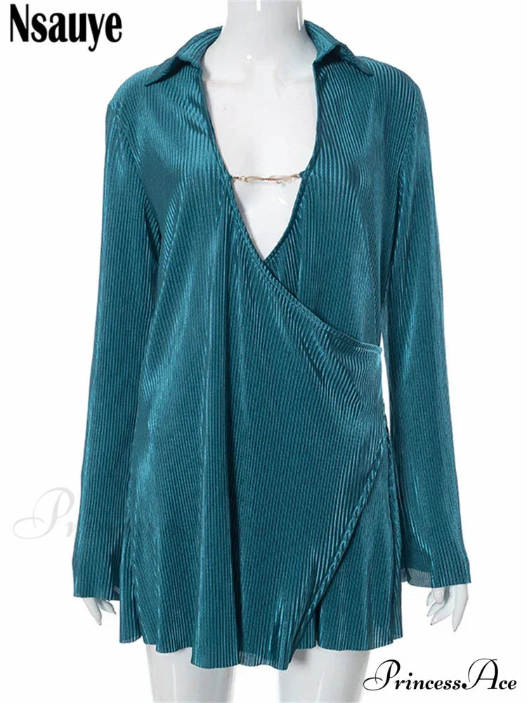 Cut Out Loose Pleated Mini Dress