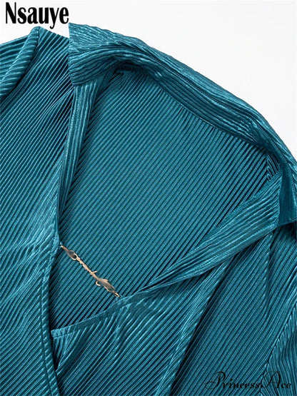Cut Out Loose Pleated Mini Dress