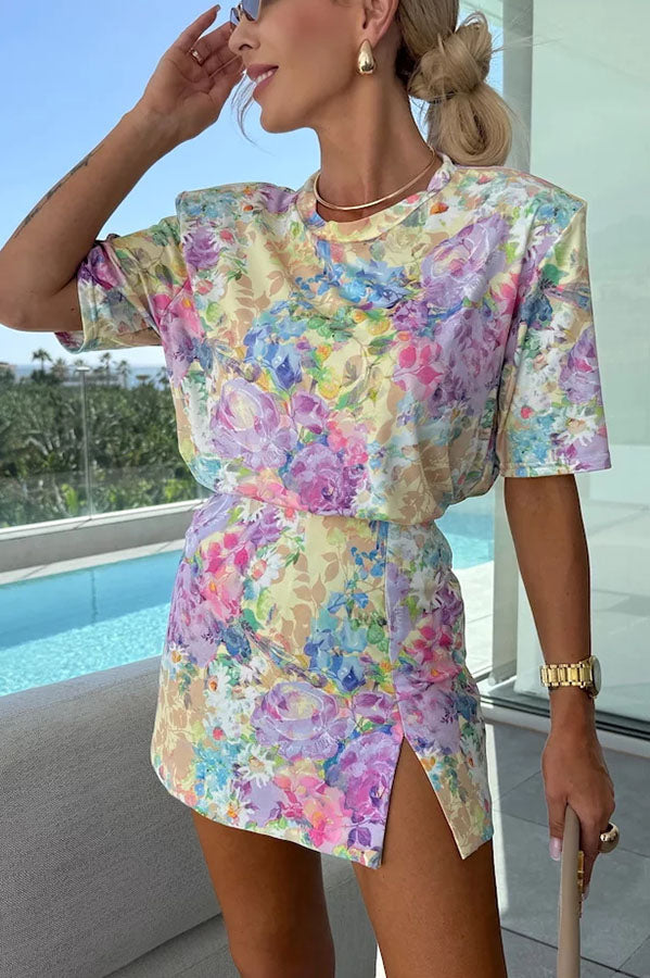 Favor Romance Print Shoulder Pad T-shirt and Mini Skort Set