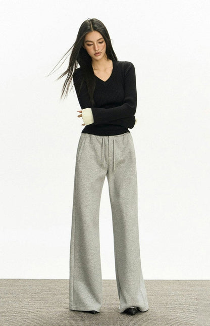 Ribbed V-neck Contrast Sweater