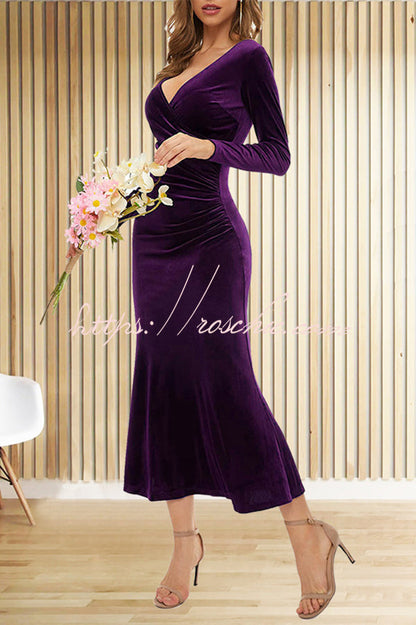 Color Velvet Long Sleeve V-neck Slim Fit Fishtail Maxi Dress