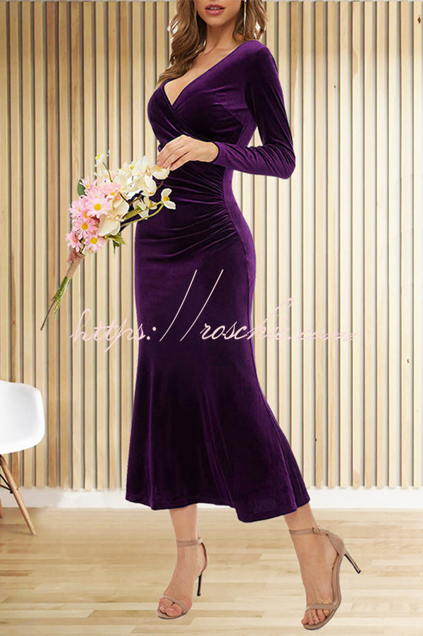 Color Velvet Long Sleeve V-neck Slim Fit Fishtail Maxi Dress