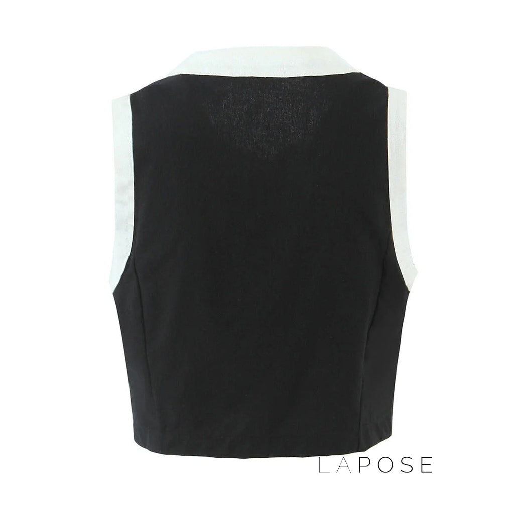 Effortlessly Elegant Garment with a Timeless Design