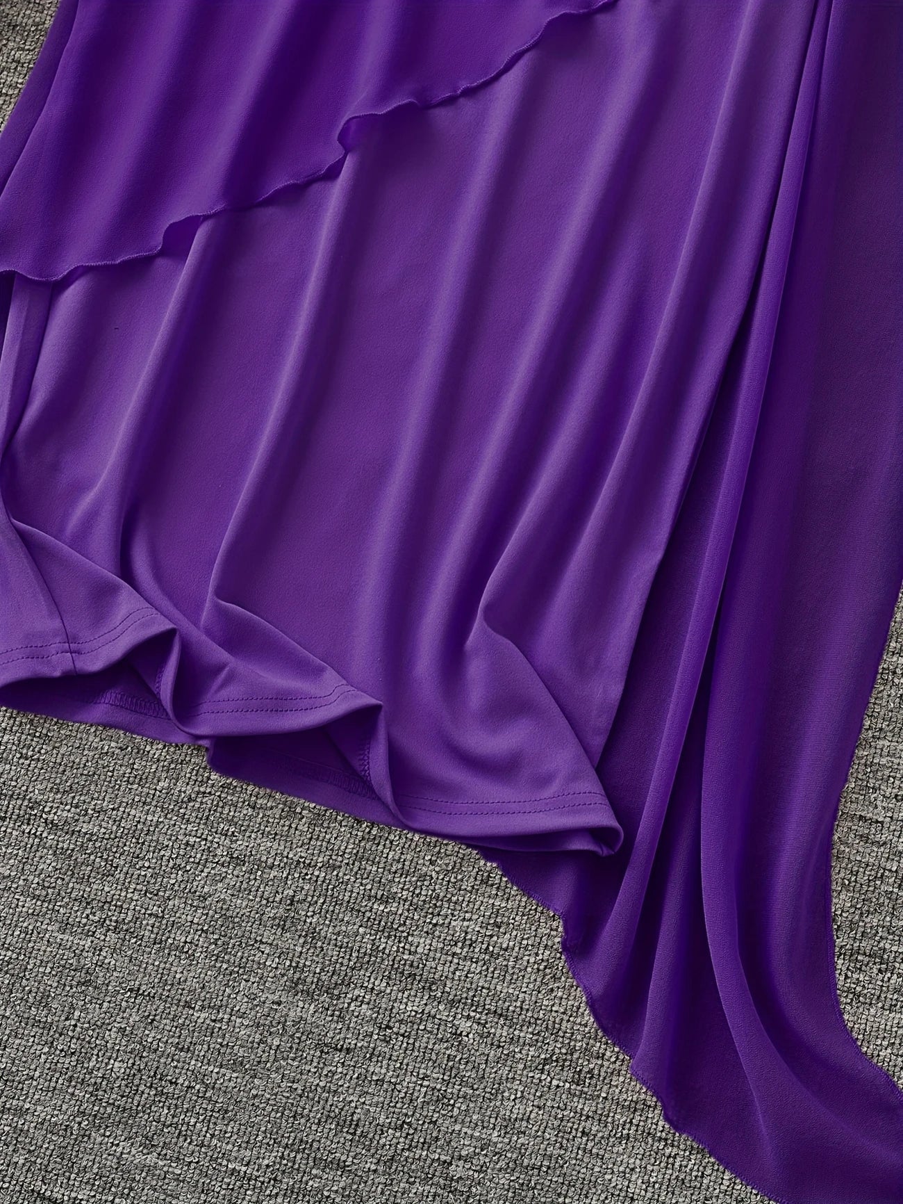 Murray - Modern Elegance Midi Dress
