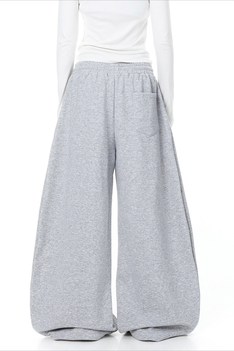 Contrast Print Curved Leg Wide Pants