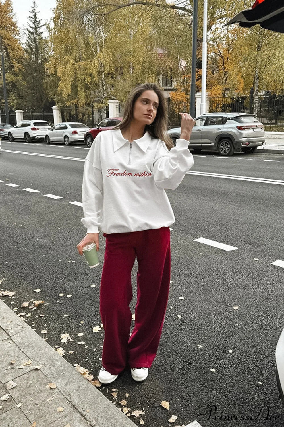 Embroidered Collared Loose Sweatshirt