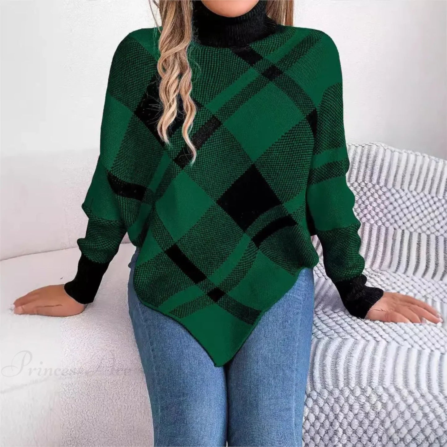 Fashionable Color Contrasting High Collar Long Sleeve Christmas Sweater