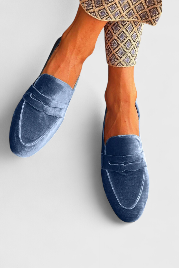 Suzaine – Classic Charm Loafers