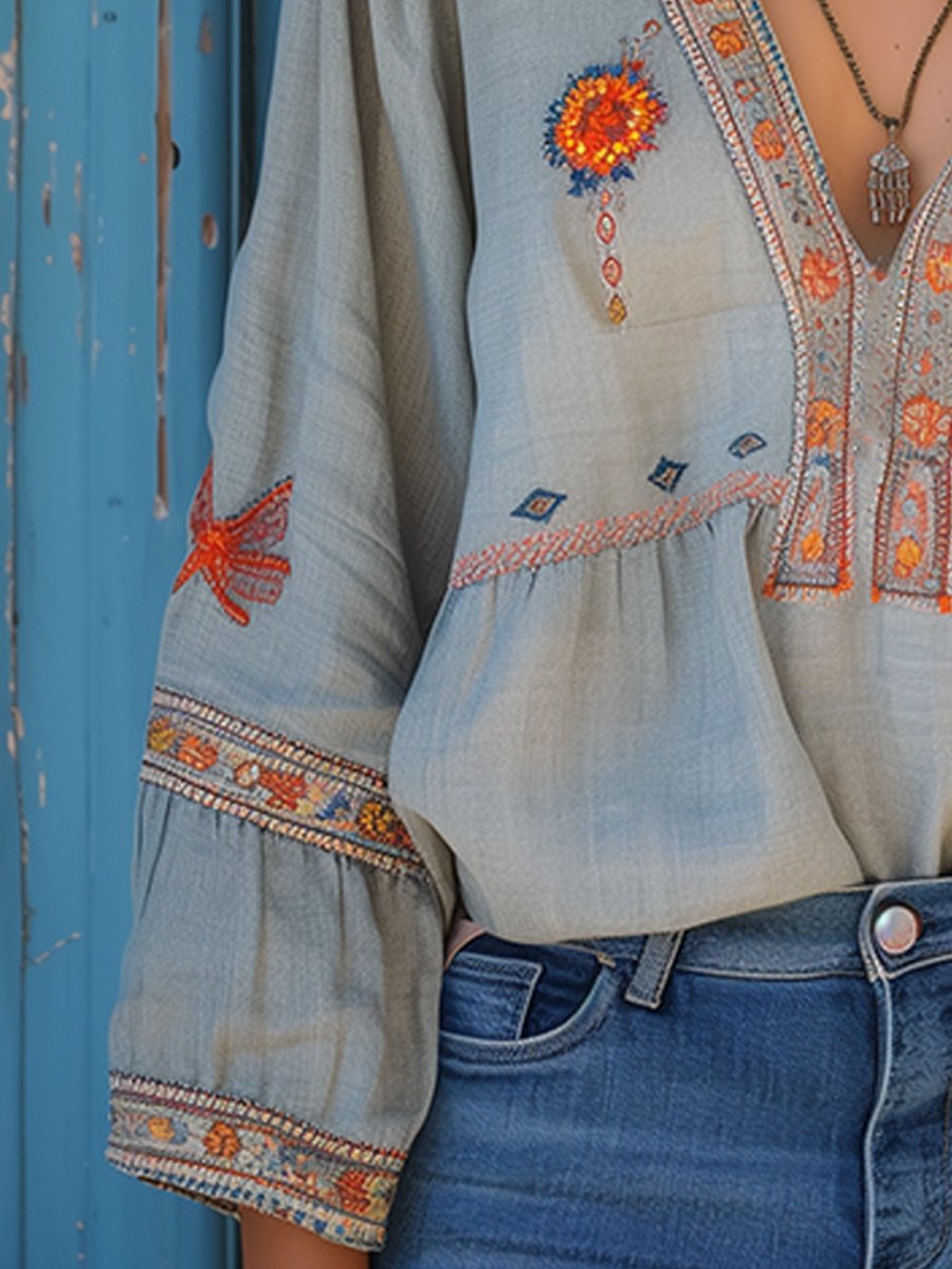 Kaitlyn | ’s Summer Embroidered Blouse