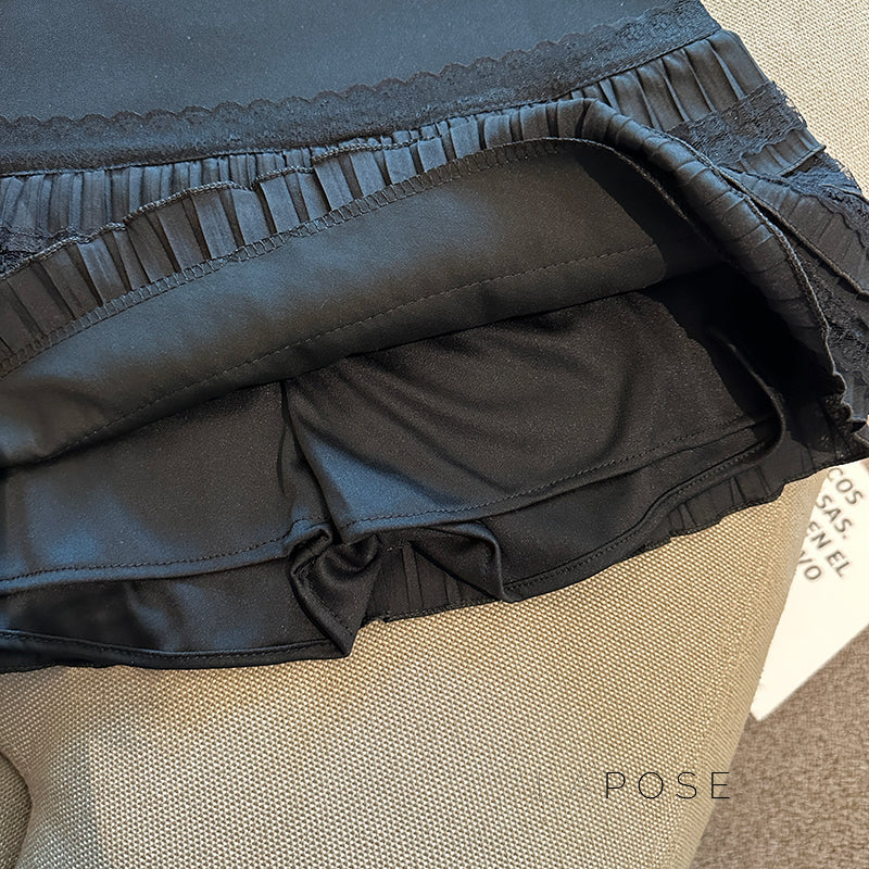 Maliah Tiered Lace Mini Skirt