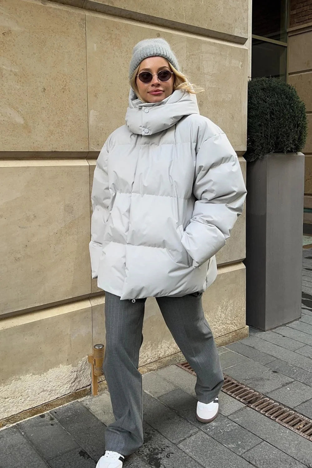 Loose Minimalist Hooded Cotton Coat