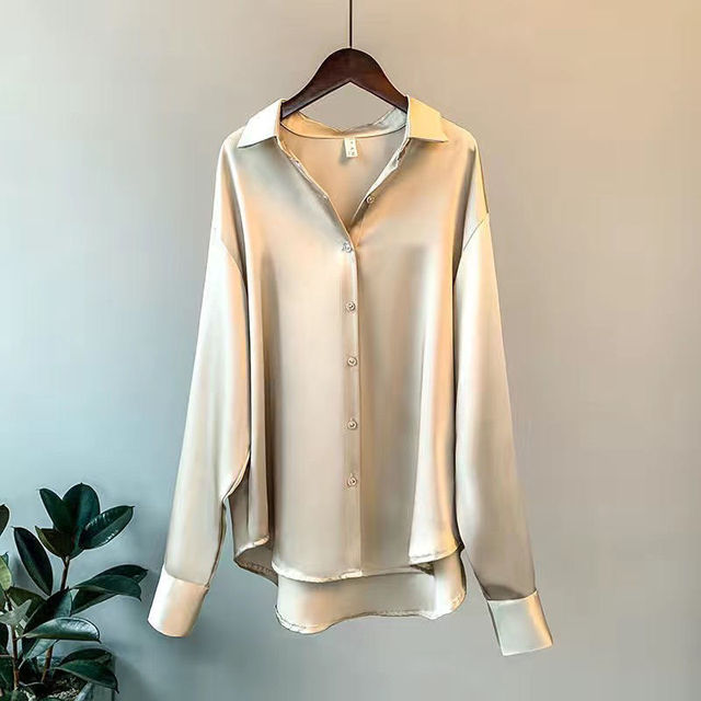 Taylor | ’s Loose Fit Button Down Satin Blouses